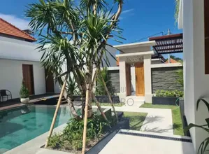 Furnished 8bdrm House in Bole for sale