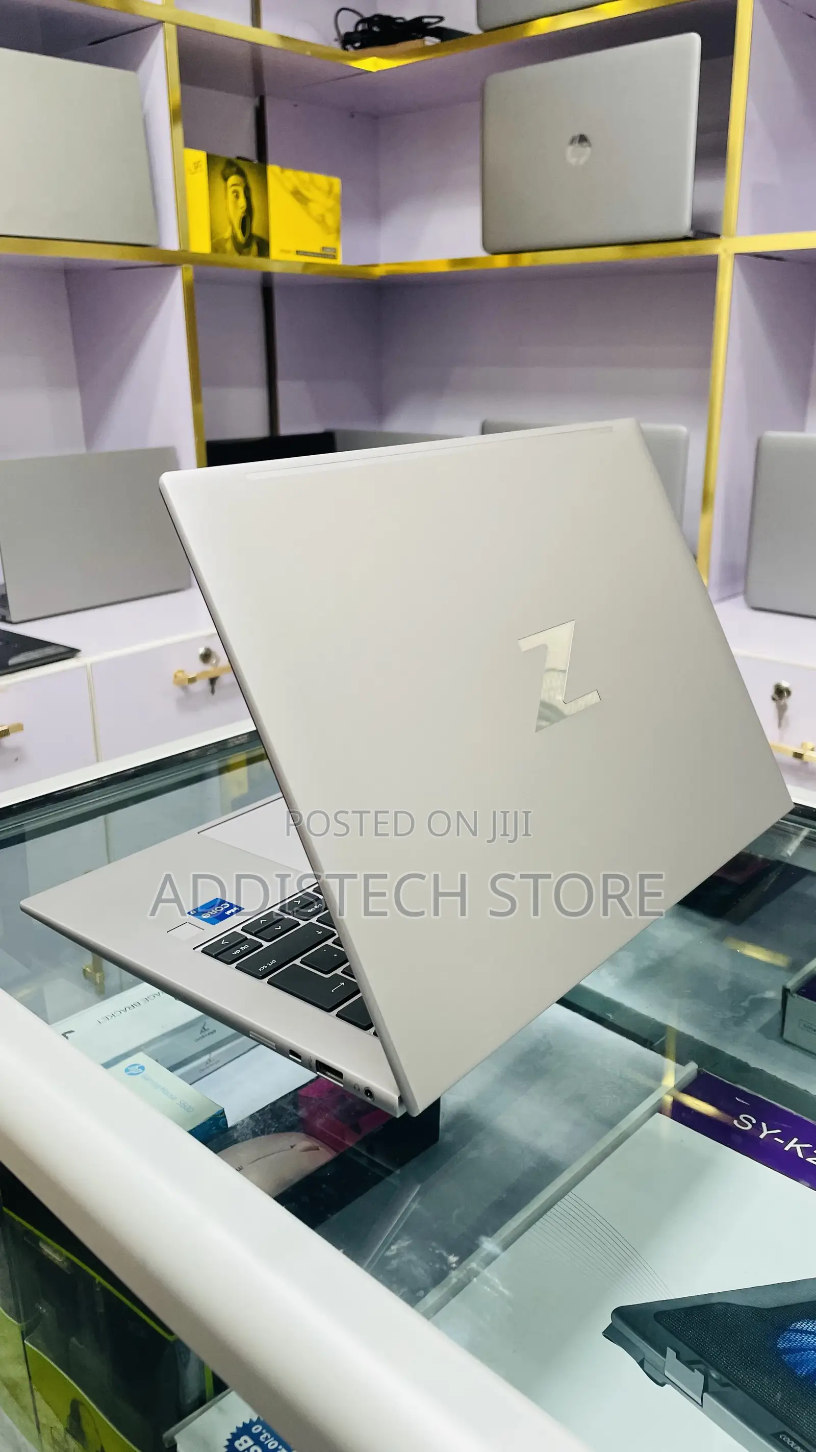 New Laptop HP ZBook 14 16GB Intel Core i7 SSD 512GB