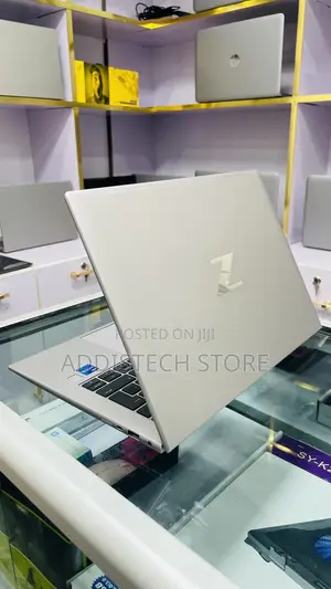 New Laptop HP ZBook 14 16GB Intel Core i7 SSD 512GB