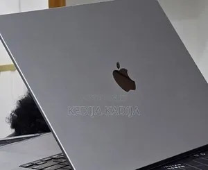 New Laptop Apple MacBook Pro 2021 M1 32GB Apple M1 Pro SSD 512GB