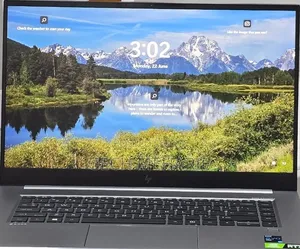New Laptop HP ZBook Studio G8 32GB Intel Core i7 SSD 512GB