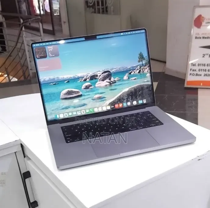 New Laptop Apple MacBook Pro 2021 M1 32GB Apple M1 Pro SSD 1T
