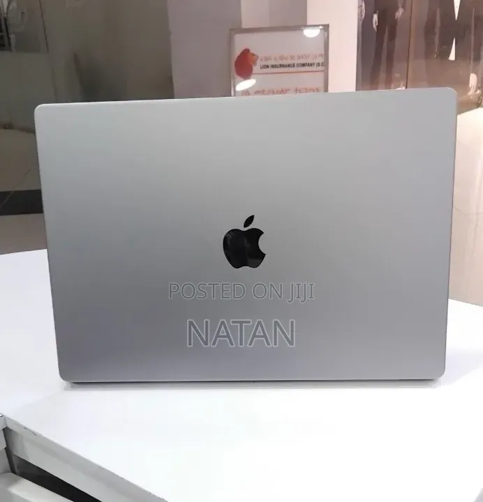 New Laptop Apple MacBook Pro 2021 M1 32GB Apple M1 Pro SSD 1T