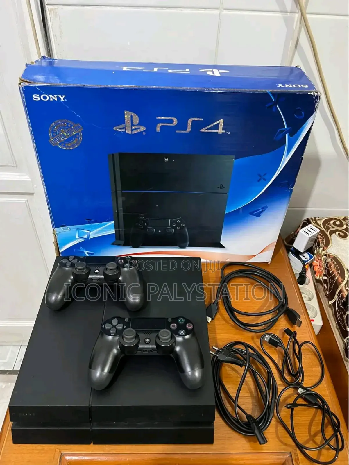 Ps4 With Two Original Joystiks