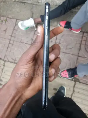 Apple iPhone XS Max 64 GB Black