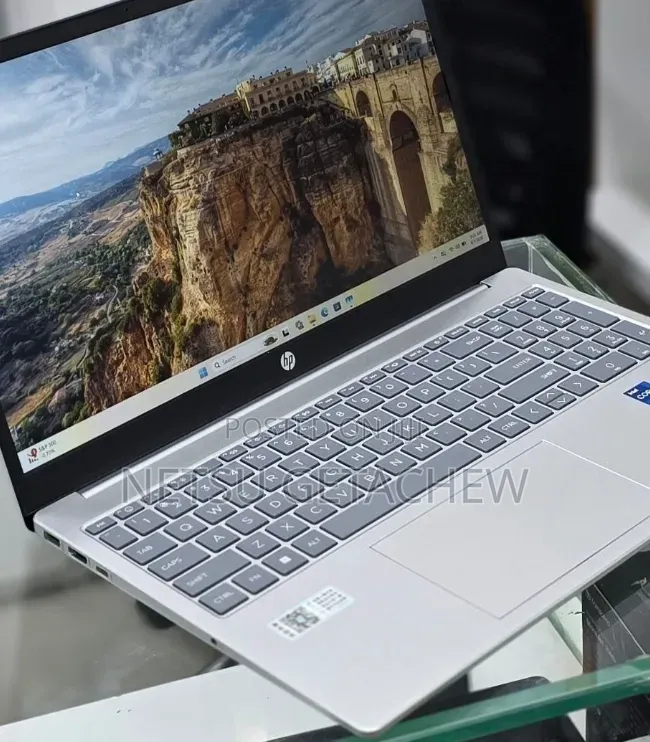 New Laptop HP Stream Notebook 16GB Intel Core i7 SSD 512GB