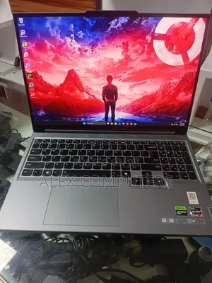 New Laptop Lenovo Legion 5 16GB AMD Ryzen 7 SSD 1T