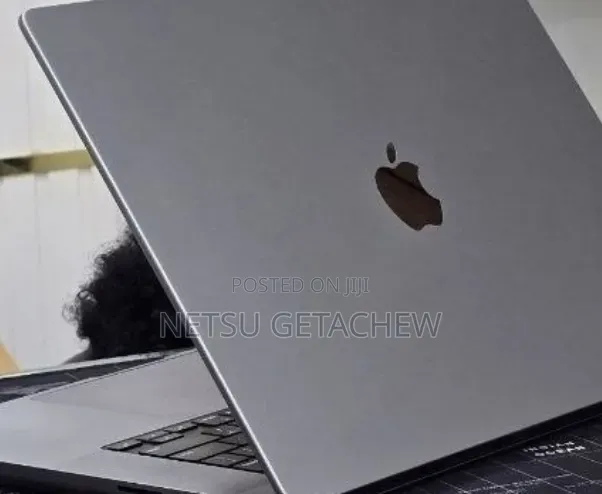 New Laptop Apple MacBook Pro 2021 M1 32GB Apple M1 Pro SSD 512GB
