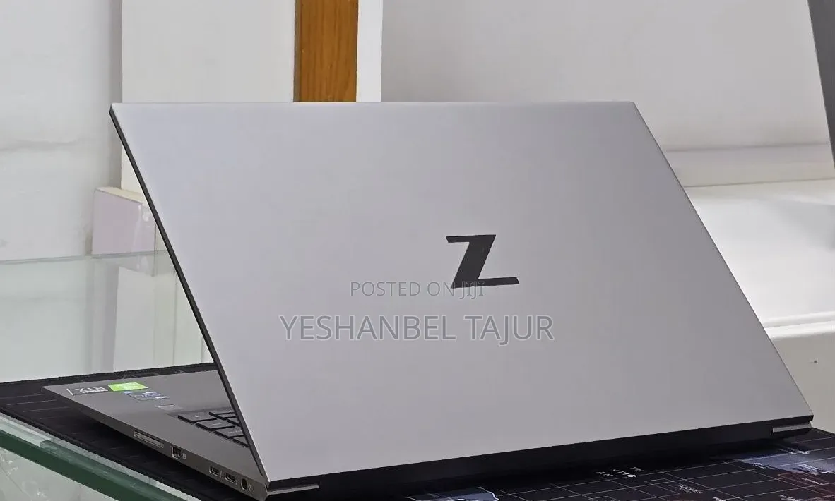 New Laptop HP ZBook 15 32GB Intel Core i7 SSD 512GB