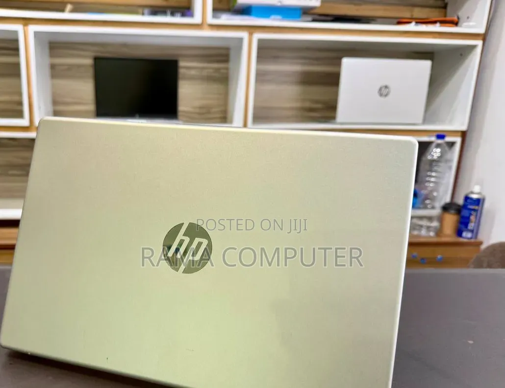 New Laptop HP Stream Notebook 8GB AMD Ryzen 5 SSD 512GB