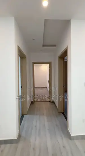Furnished 3bdrm Apartment in መገናኛ ሾላ ገበያ, Yeka for sale
