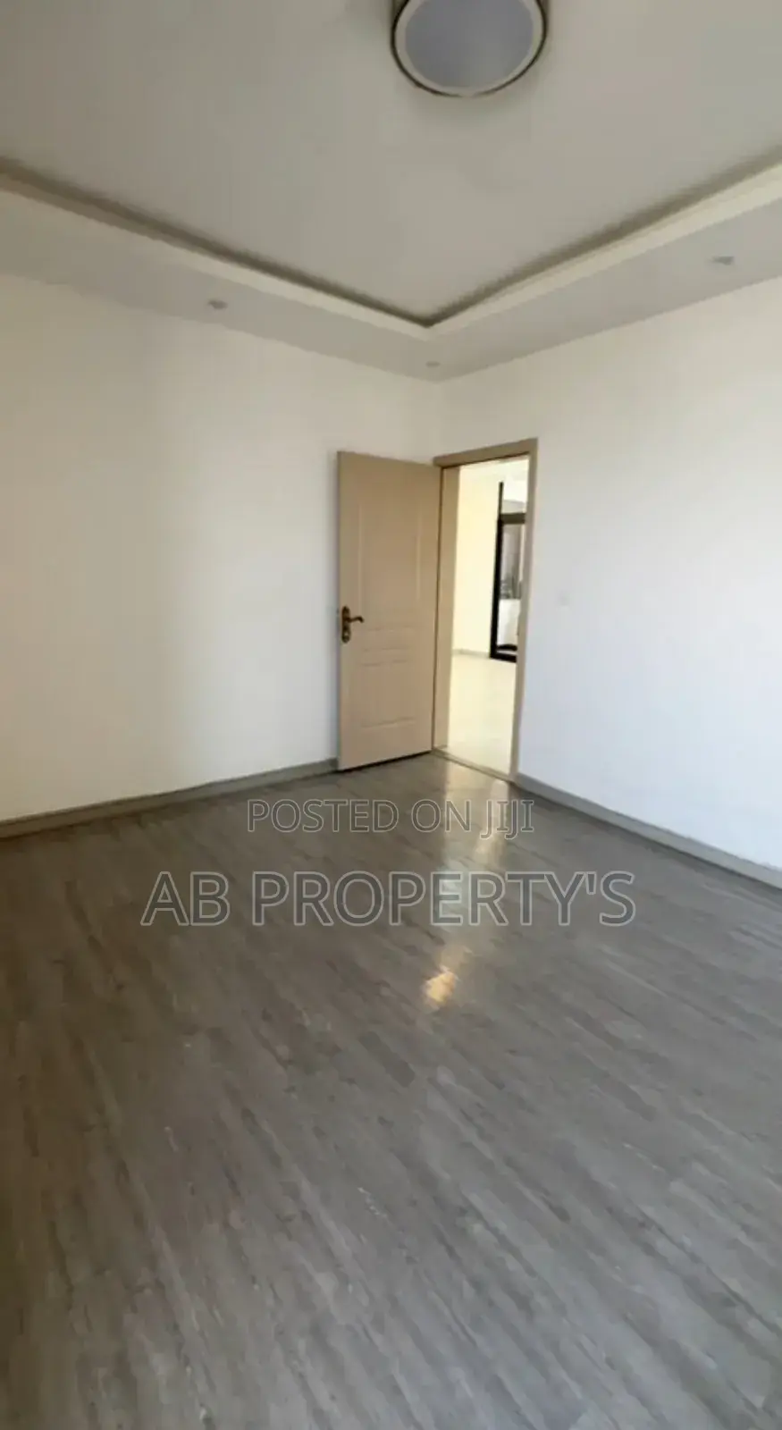 Furnished 3bdrm Apartment in መገናኛ ሾላ ገበያ, Yeka for sale