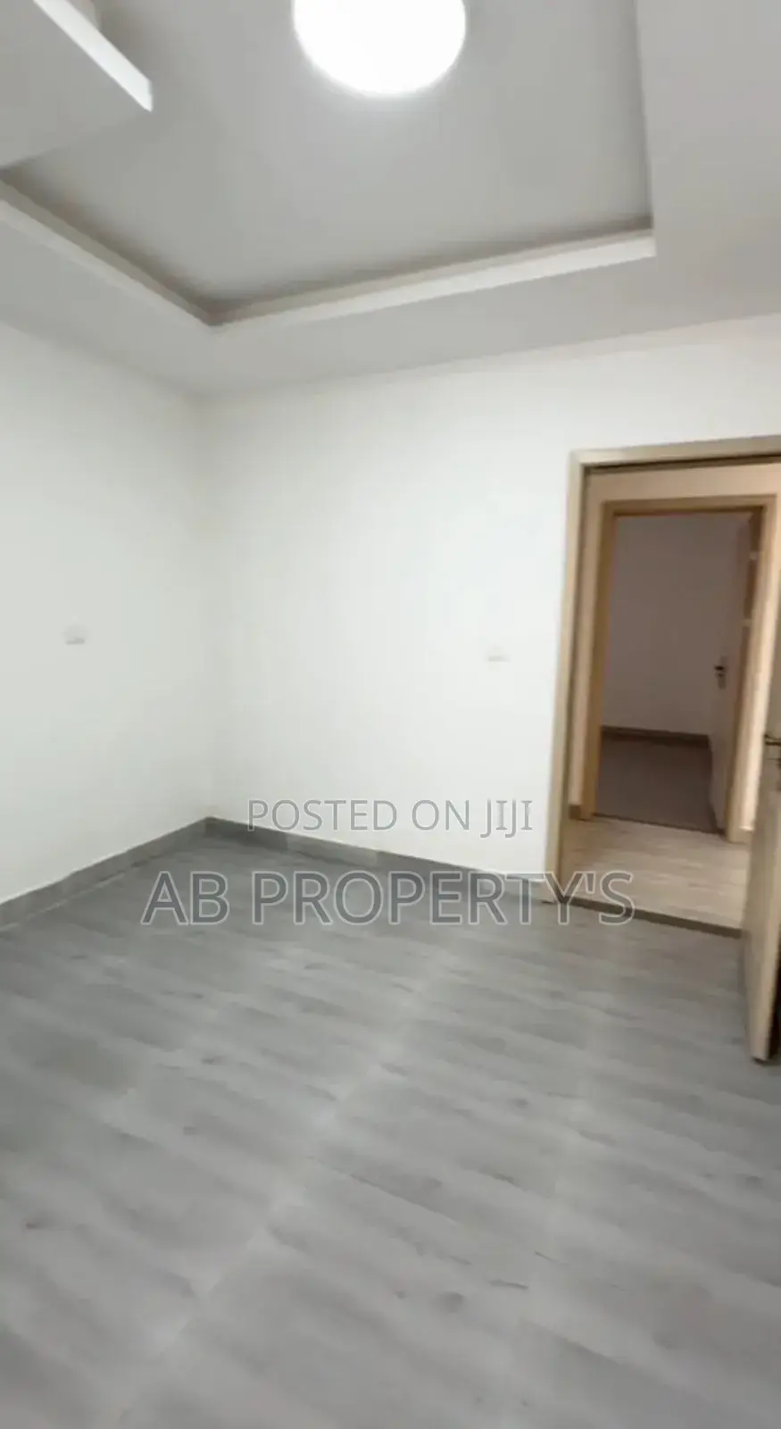 Furnished 3bdrm Apartment in መገናኛ ሾላ ገበያ, Yeka for sale