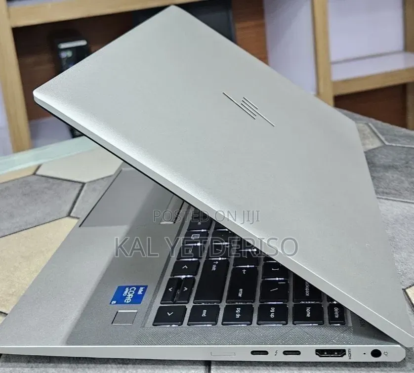 New Laptop HP EliteBook 840 G8 16GB Intel Core i5 SSD 512GB