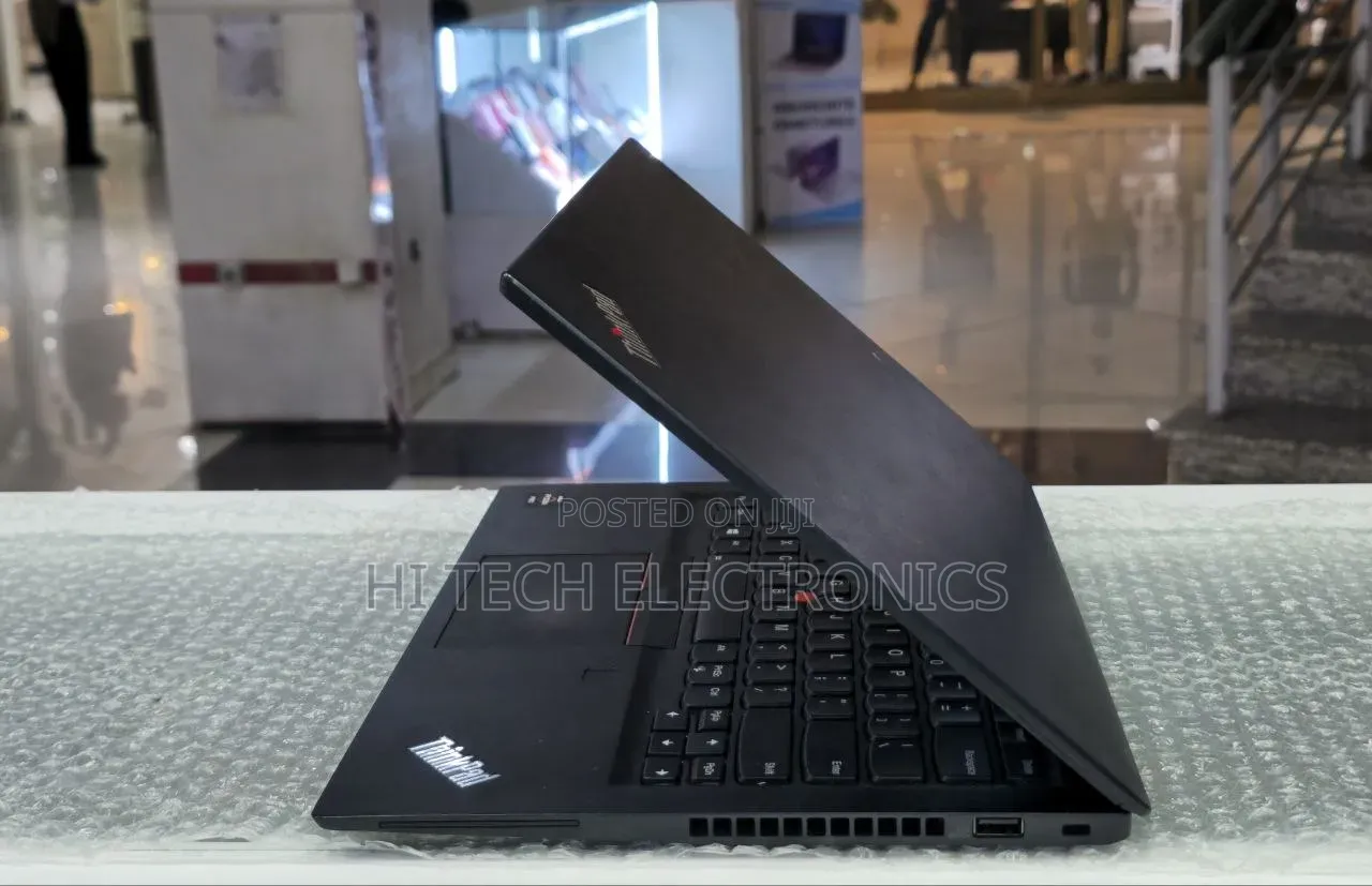 New Laptop Lenovo ThinkPad t495s 16GB AMD Ryzen 7 SSD 512GB