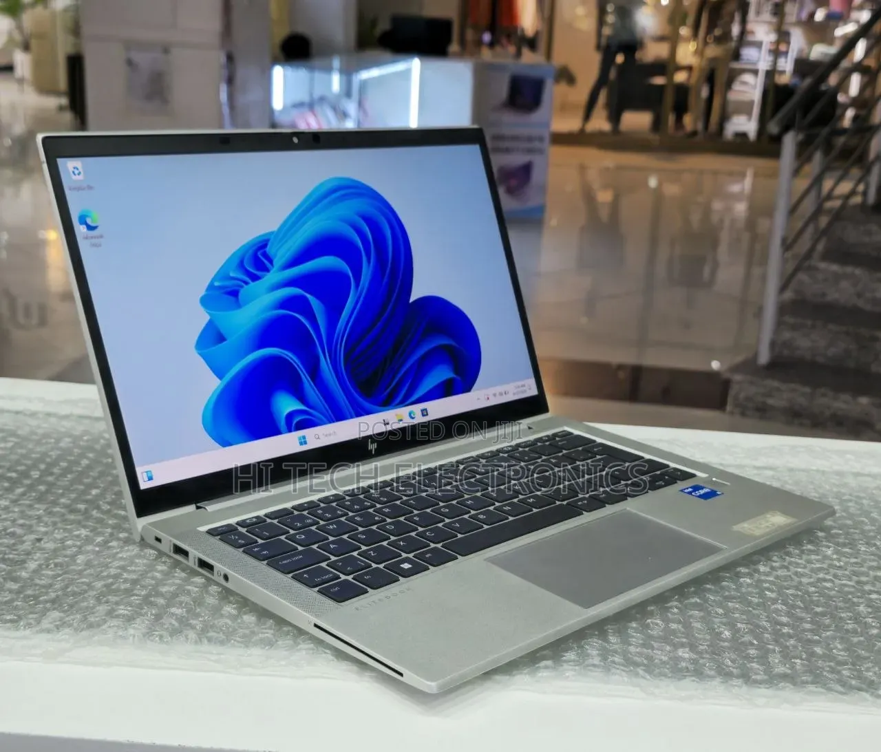 New Laptop HP EliteBook 830 G8 16GB Intel Core i5 SSD 512GB