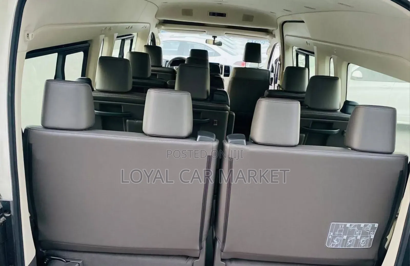 Toyota HiAce 2022 White