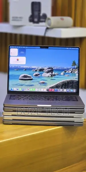 New Laptop Apple MacBook Pro 2021 M1 16GB Apple M1 Pro SSD 512GB
