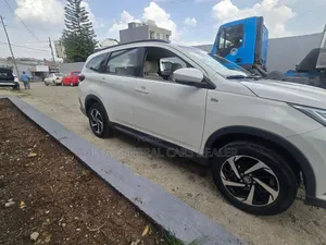Toyota Rush 2022 White