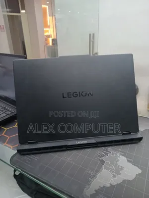 New Laptop Lenovo 16GB AMD Ryzen 7 SSD 1T