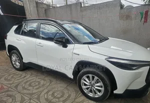 Toyota Corolla Cross Hybrid 2023 White