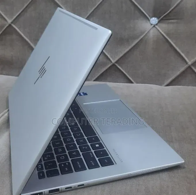 New Laptop HP EliteBook 840 G9 16GB Intel Core i5 SSD 512GB