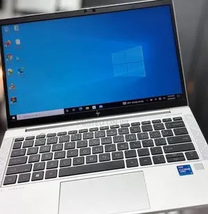 New Laptop HP EliteBook 830 G8 16GB Intel Core i7 SSD 512GB