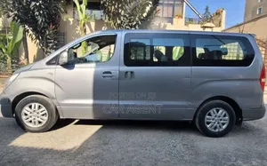 Car 2009 Silver