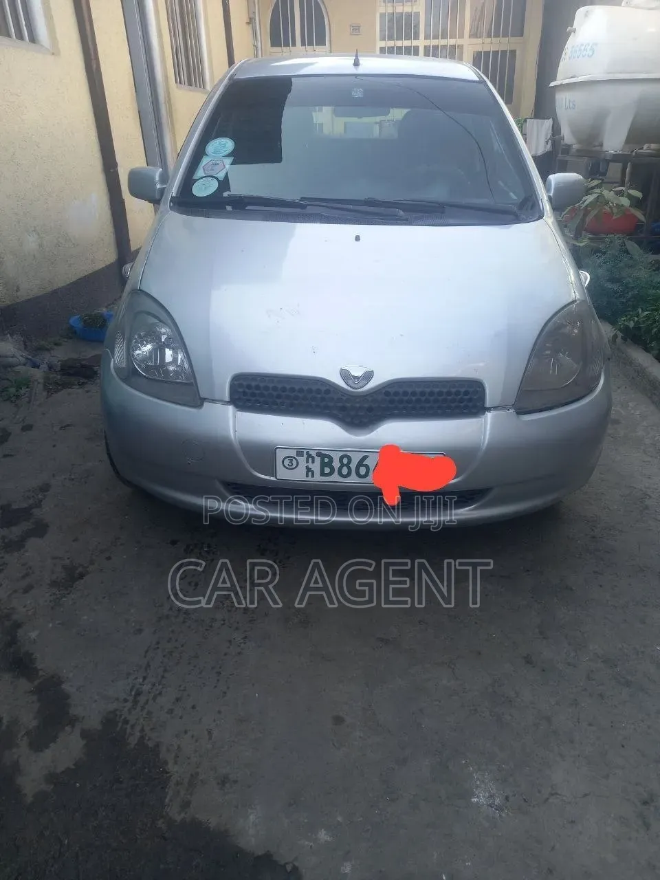 Toyota Vitz 2001 Silver