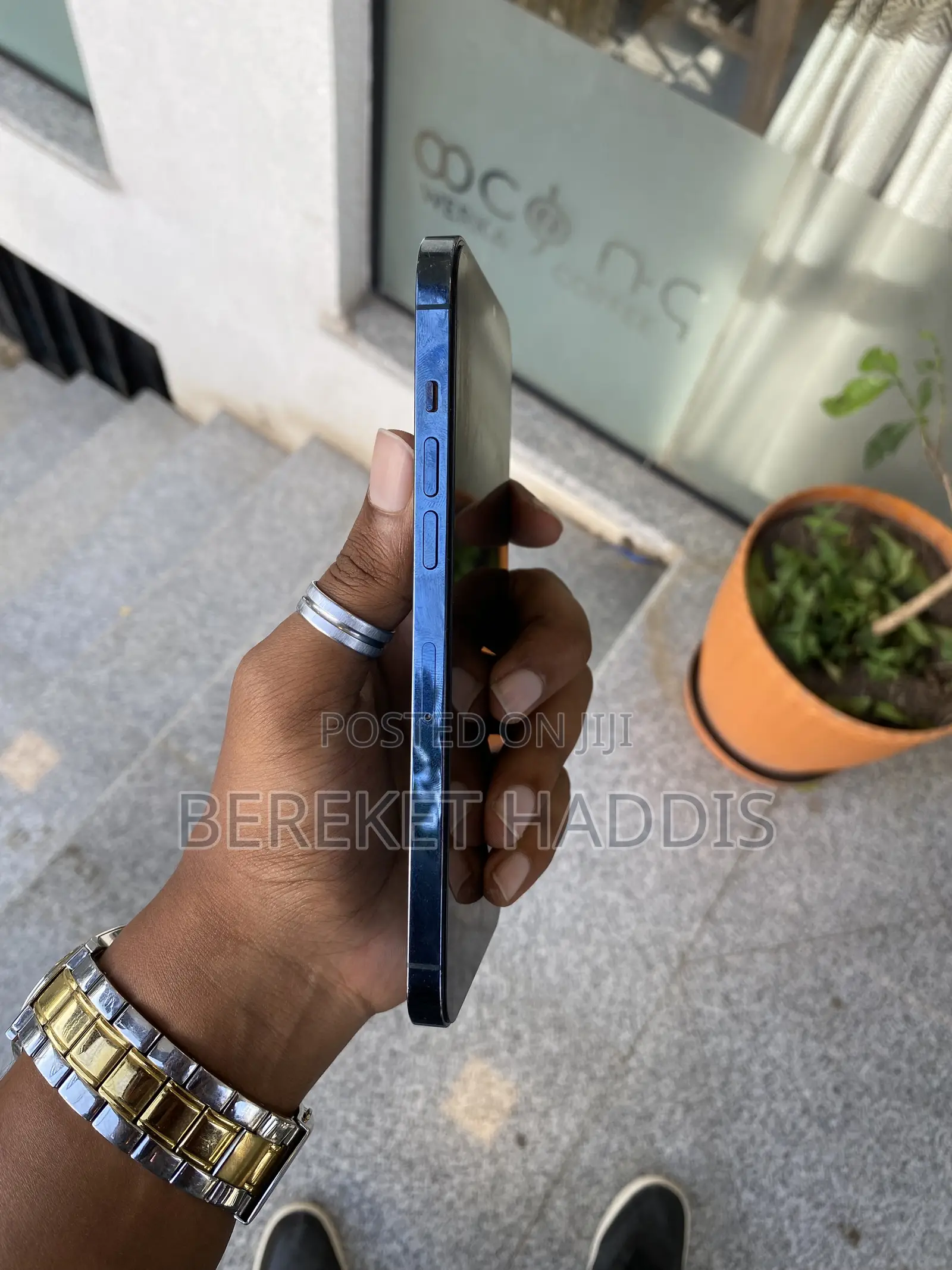 New Apple iPhone 12 Pro Max 128 GB Blue