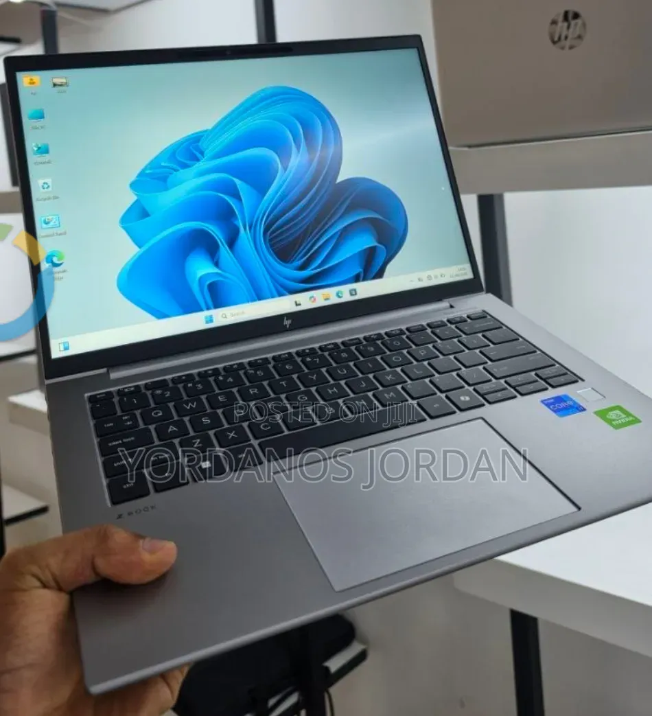 New Laptop HP ZBook 14 16GB Intel Core i7 SSD 512GB