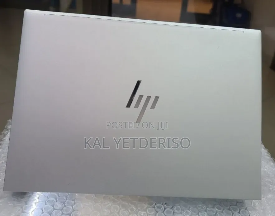 New Laptop HP EliteBook 830 G9 16GB Intel Core i5 SSD 512GB