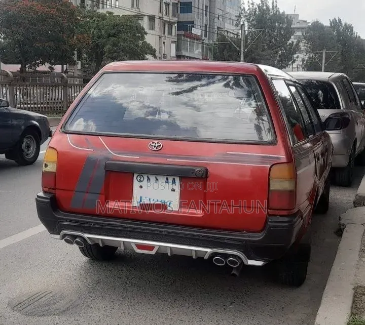 Toyota Corolla 1.3 Hatchback 1988 Red