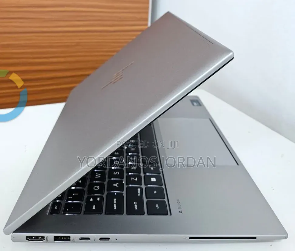 New Laptop HP ZBook Firefly 14 G11 16GB Intel Core Ultra 7 SSD 512GB