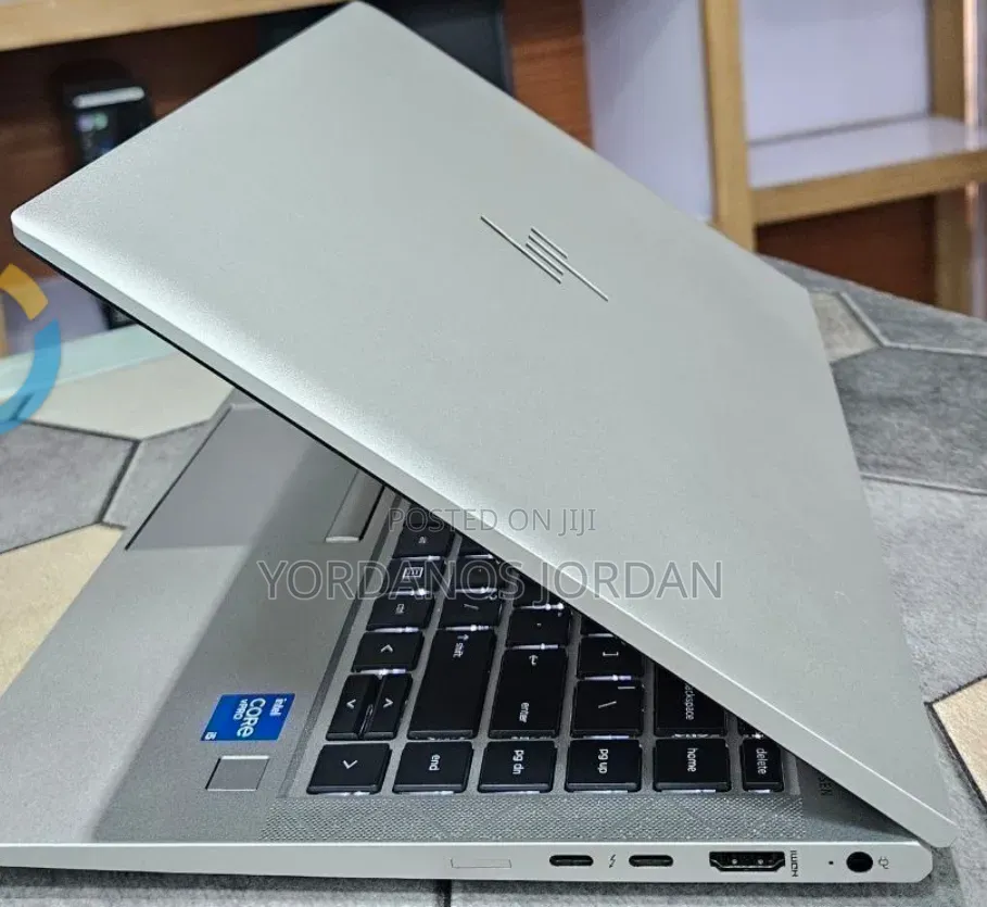 New Laptop HP EliteBook 840 G8 16GB Intel Core i5 SSD 512GB