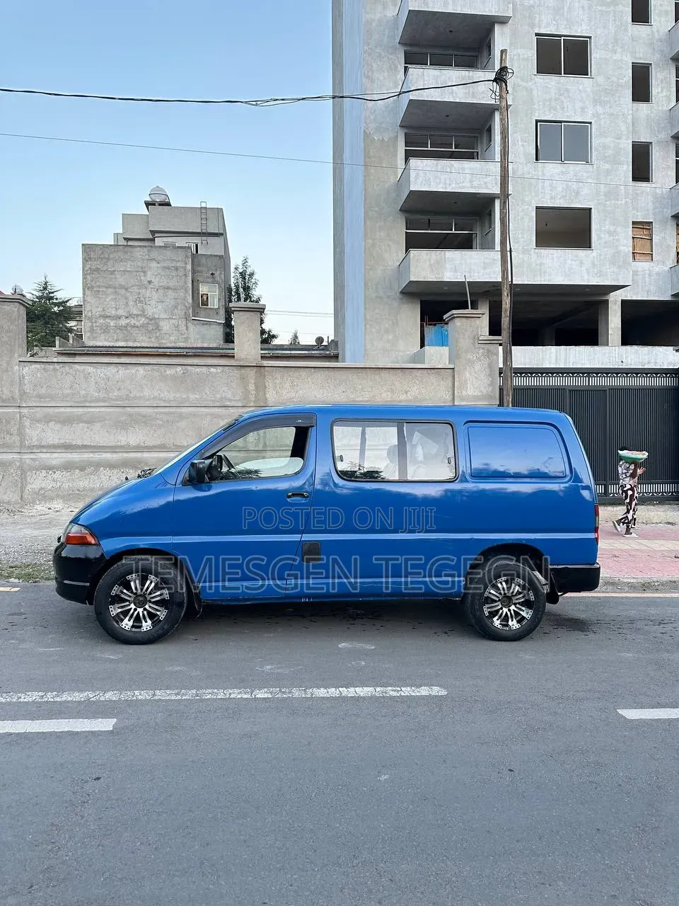 Toyota HiAce 1999 Blue