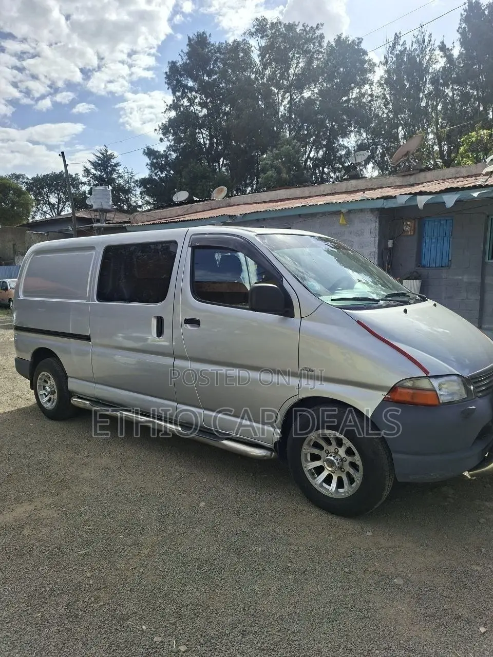 Toyota HiAce 2006 Silver