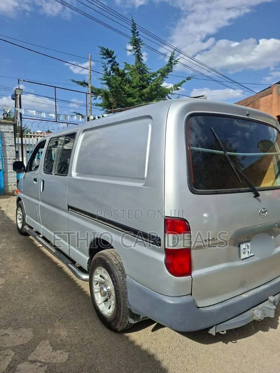 Toyota HiAce 2006 Silver