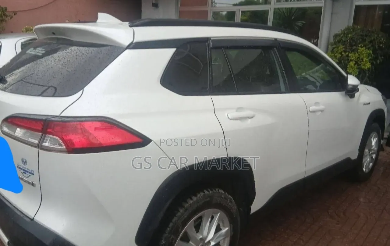 Toyota Corolla Cross Hybrid 2023 White
