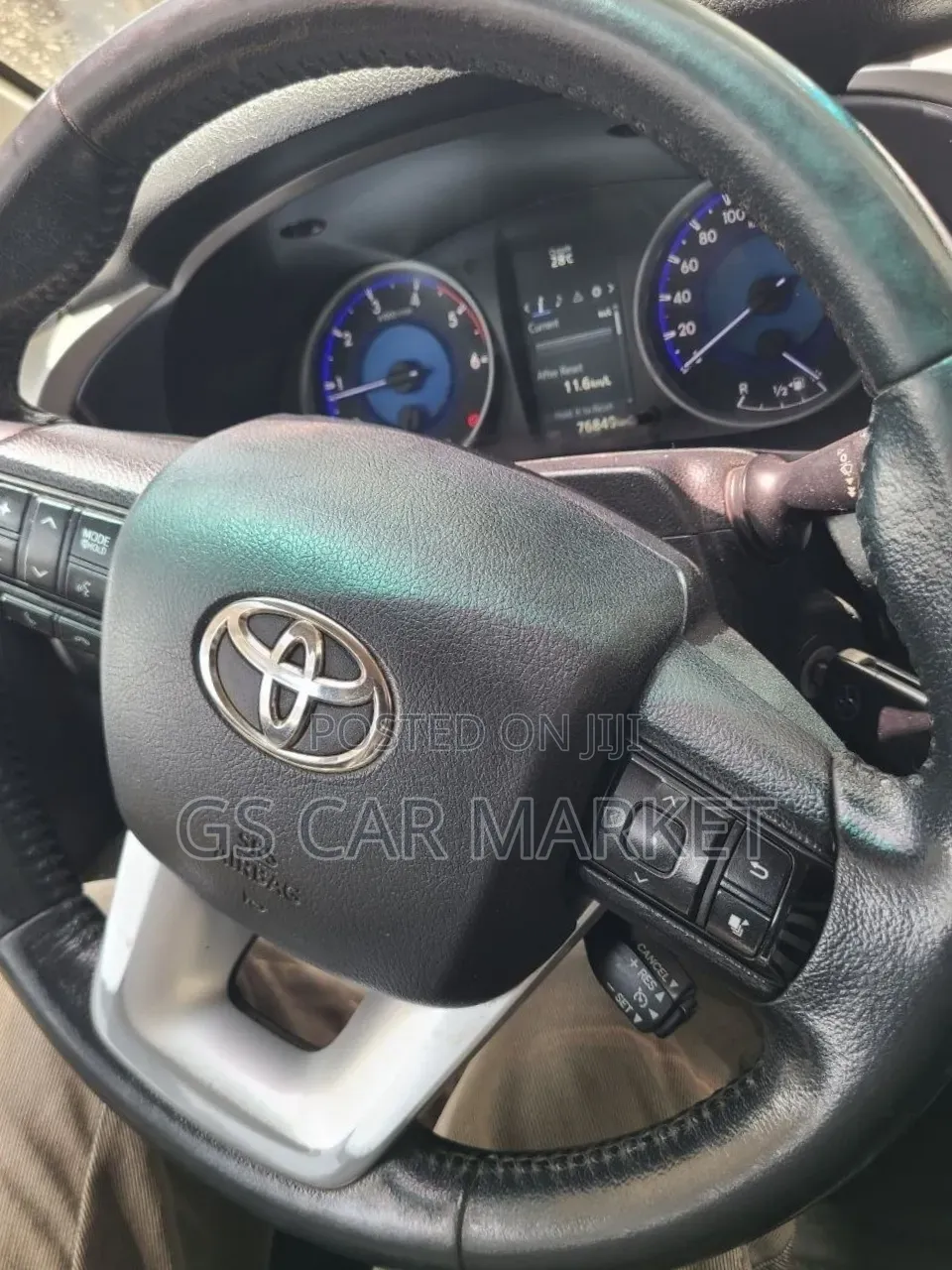 Toyota Hilux 2017 Gray