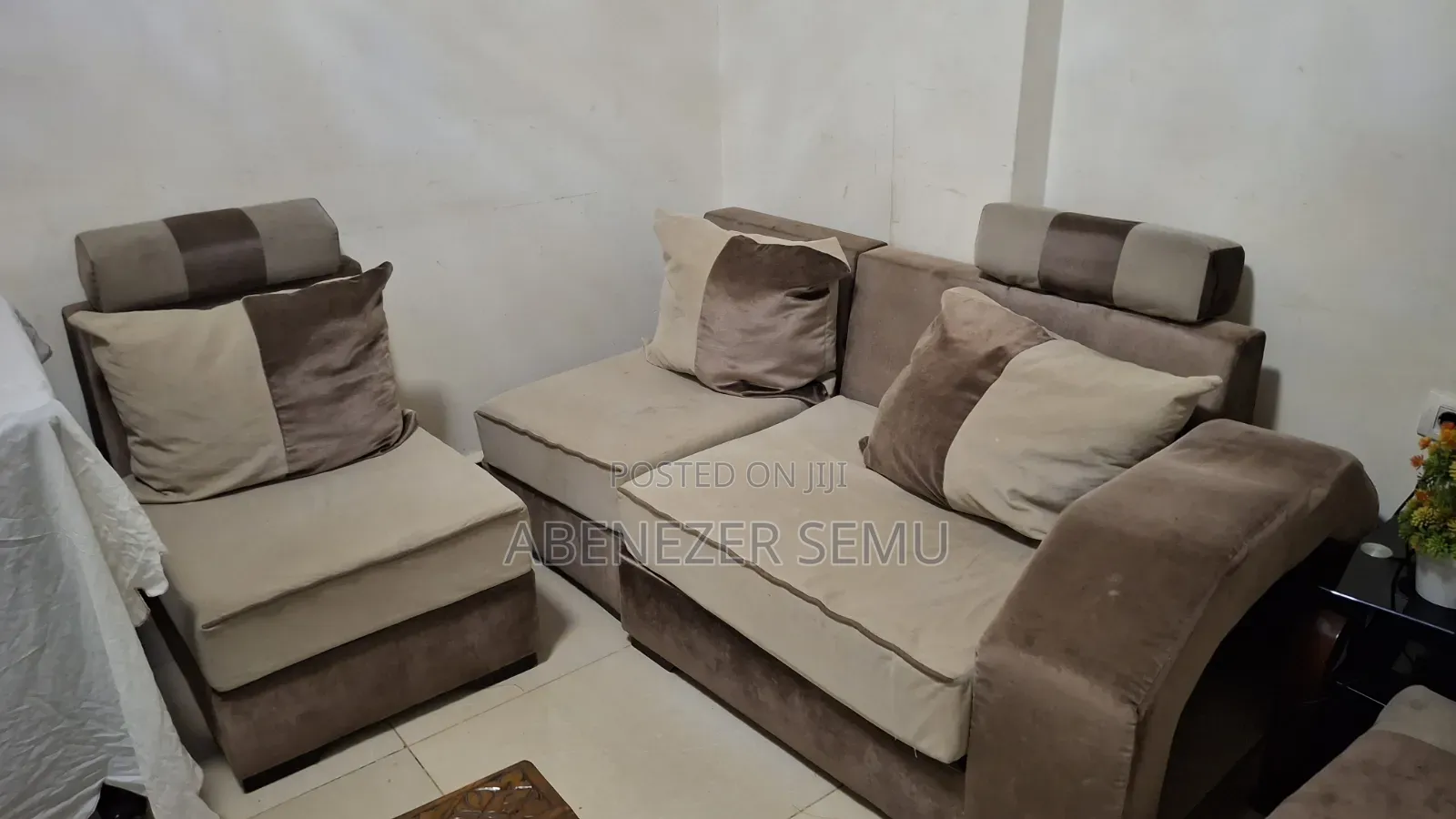 8-Seat Sofa With Table – Good Condition