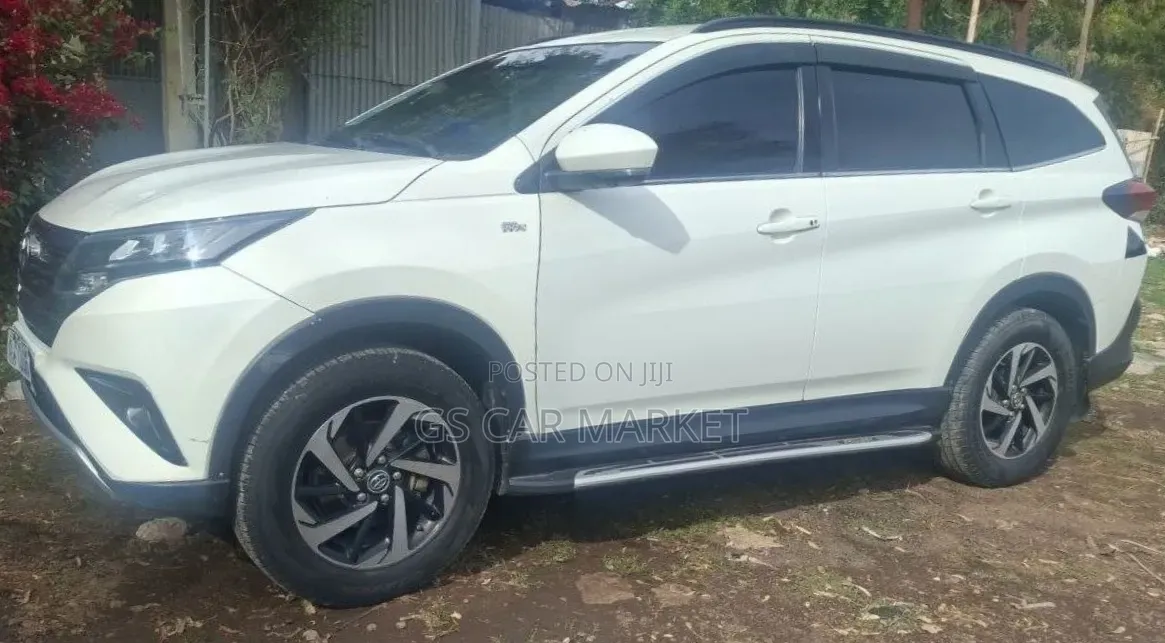 Toyota Rush 1.5 RWD 2021 White