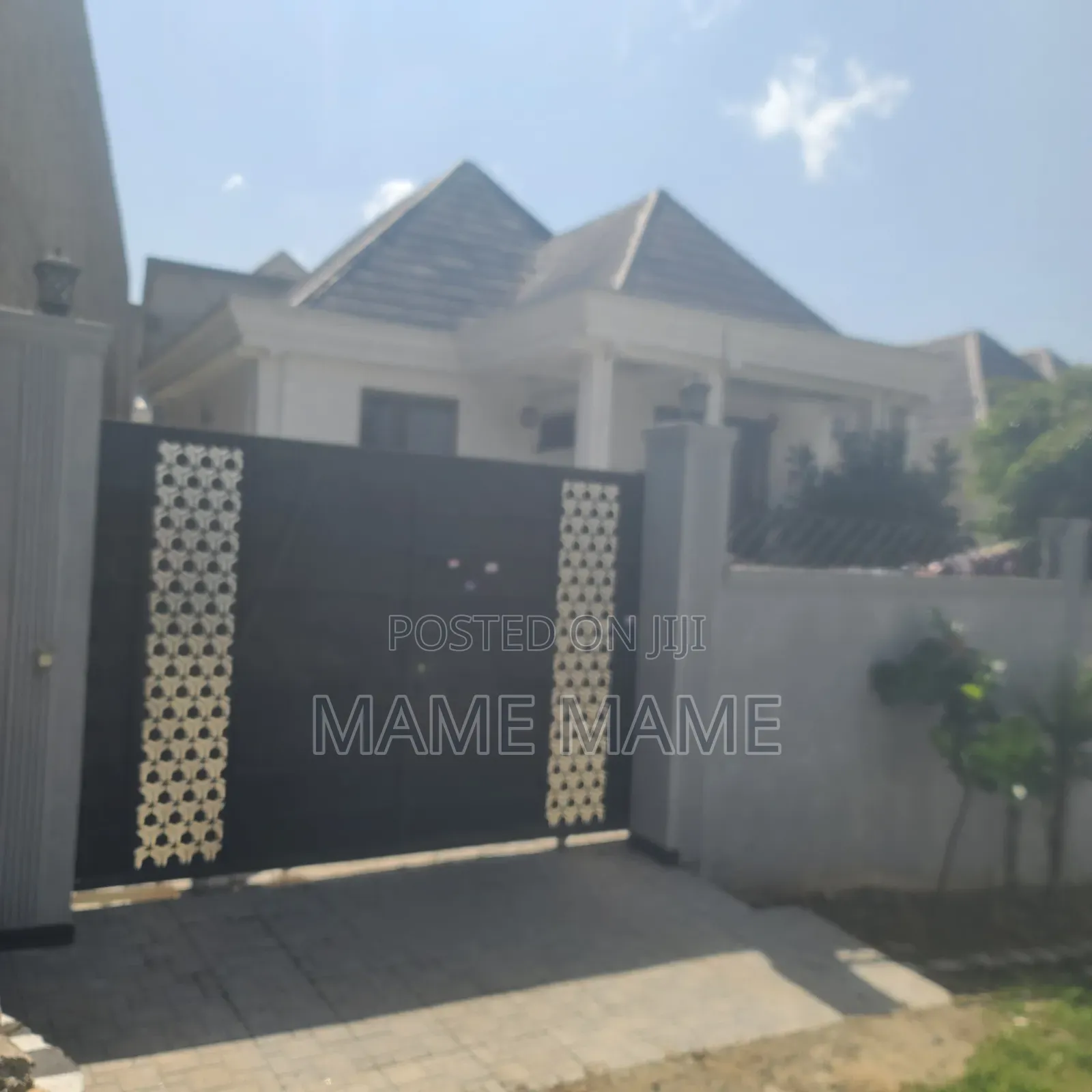 5bdrm Villa in Addis Abeba, Bole for sale