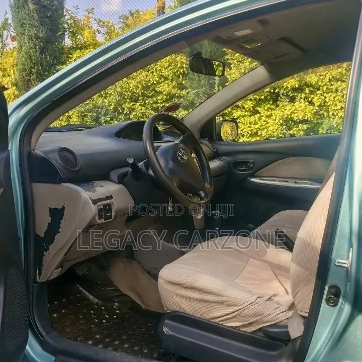 Toyota Yaris 2008 Green