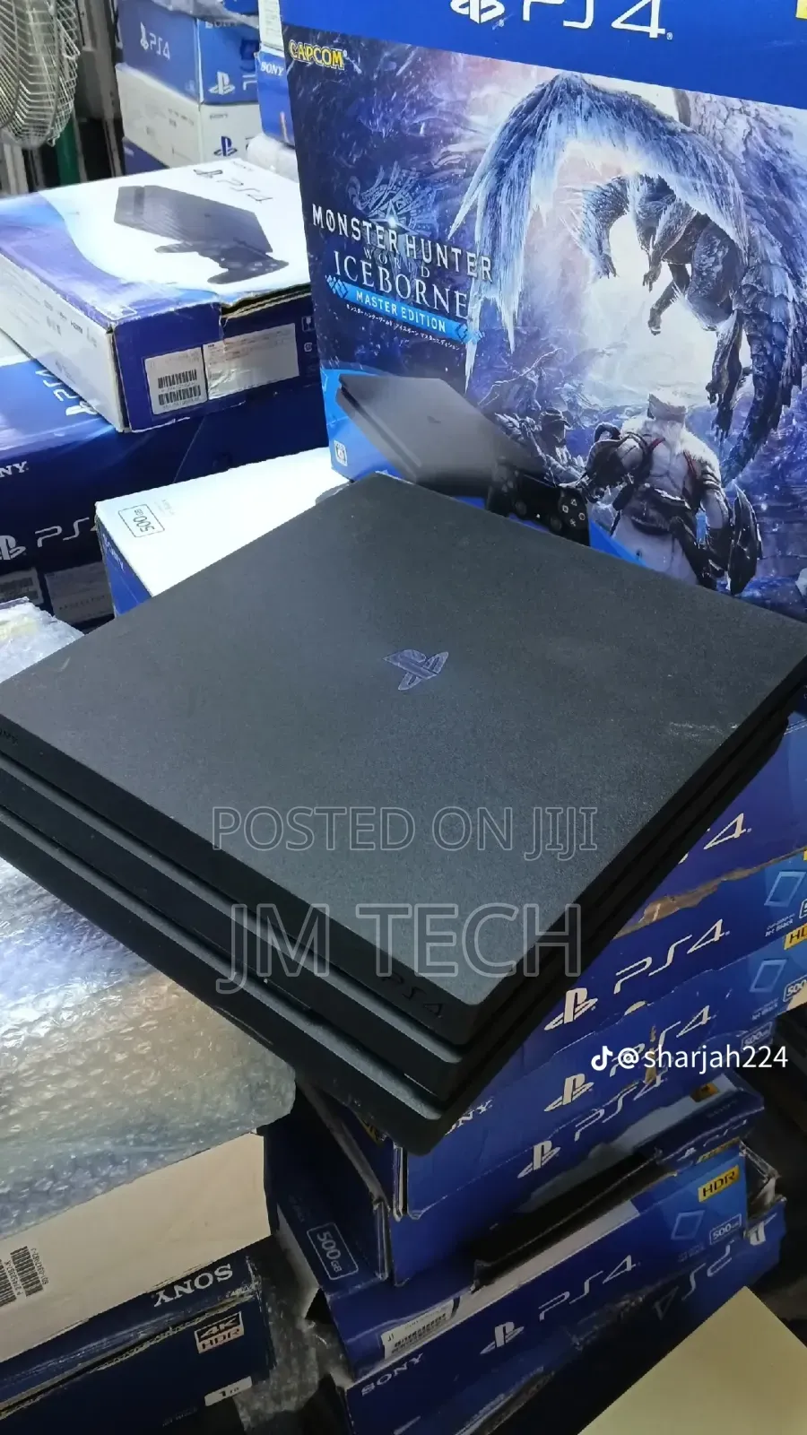 አለ 9.00 Pro Playstation 4 Pro 1tb