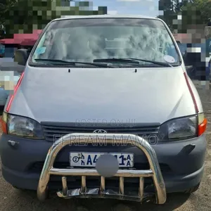 Toyota HiAce 2006