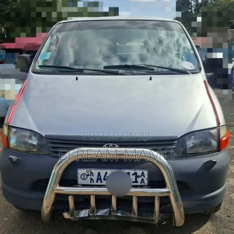 Toyota HiAce 2006