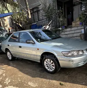 Toyota Camry 2001 Silver