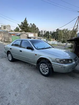 Toyota Camry 2001 Silver