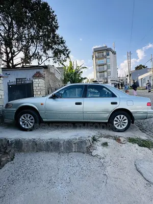 Toyota Camry 2001 Silver